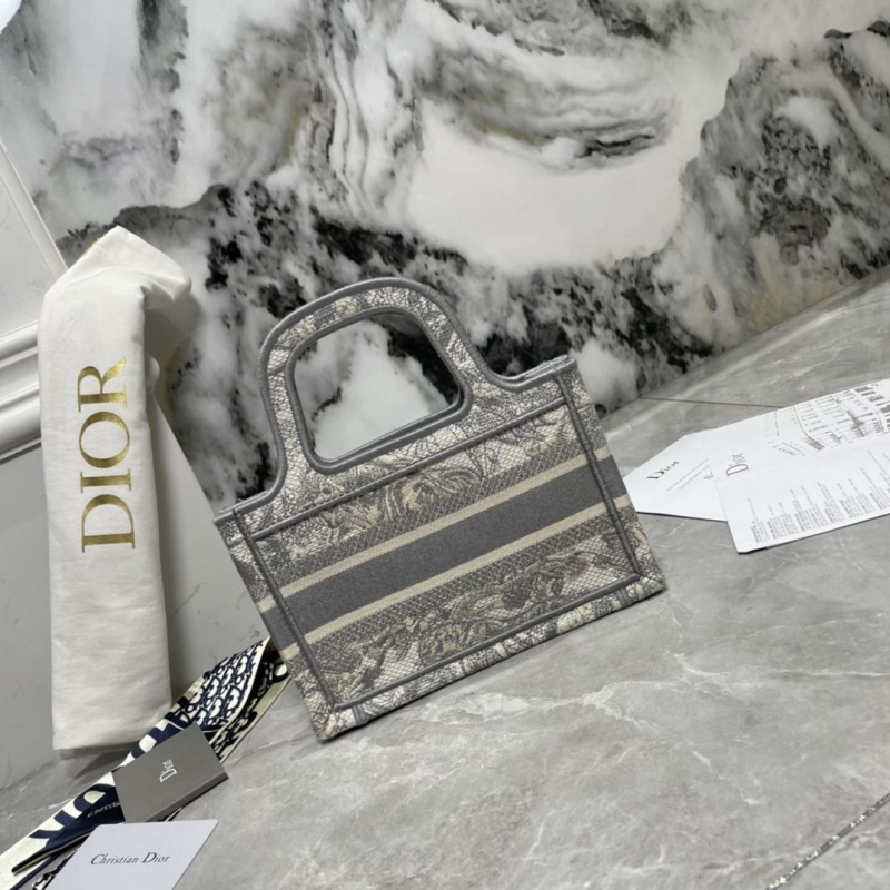 Dior Shopping Bags